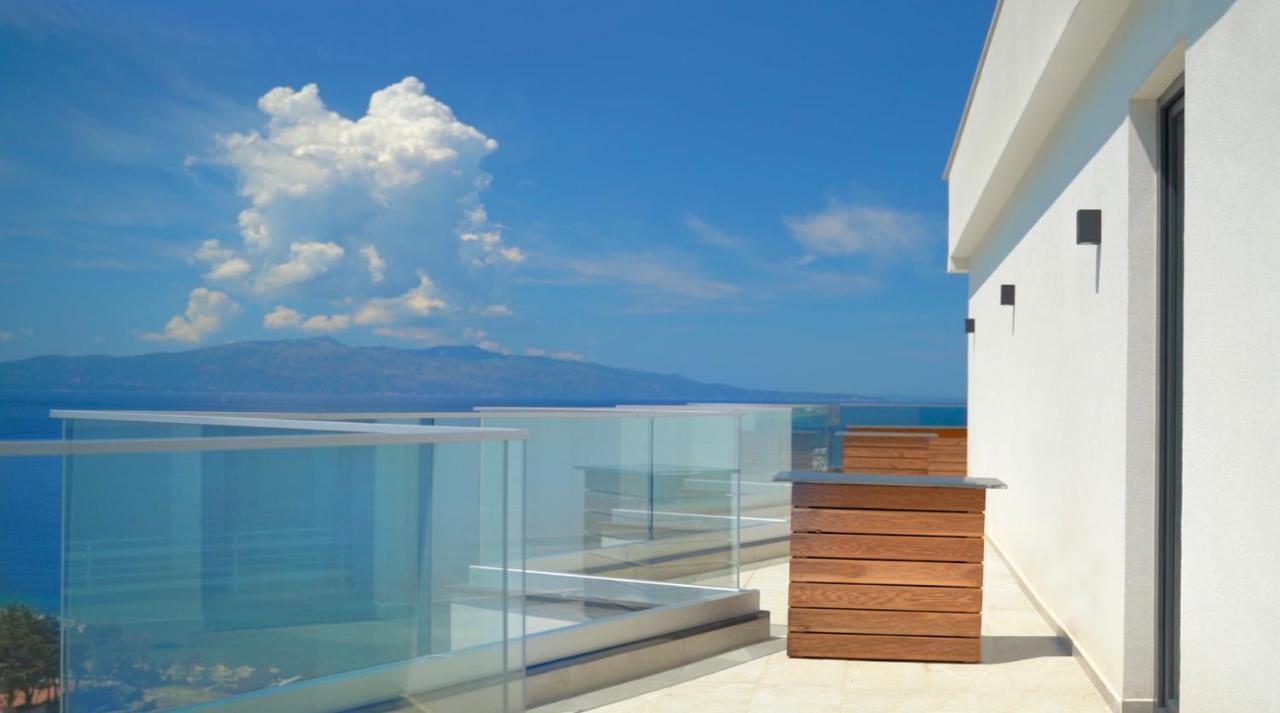 Dorchester Hotel Sarandë 외부 사진