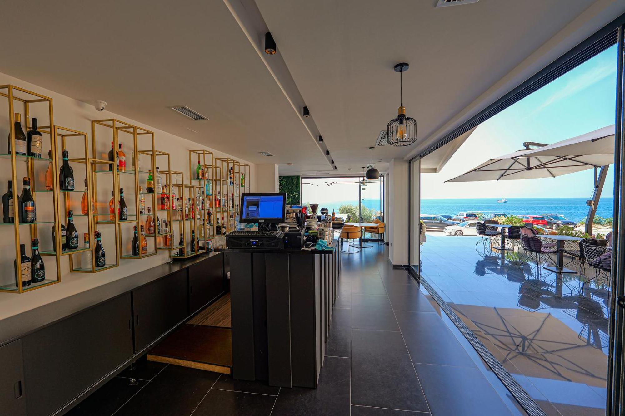 Dorchester Hotel Sarandë 외부 사진