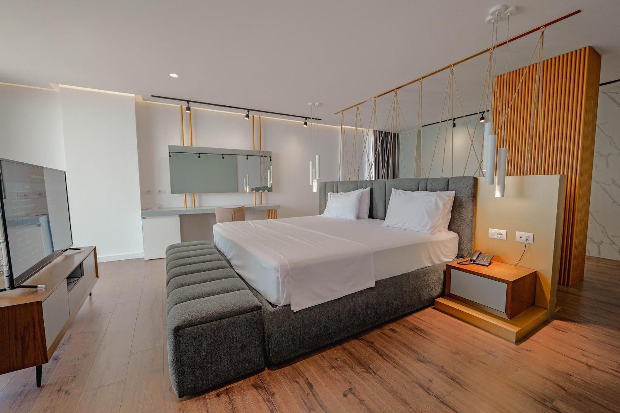 Dorchester Hotel Sarandë 외부 사진