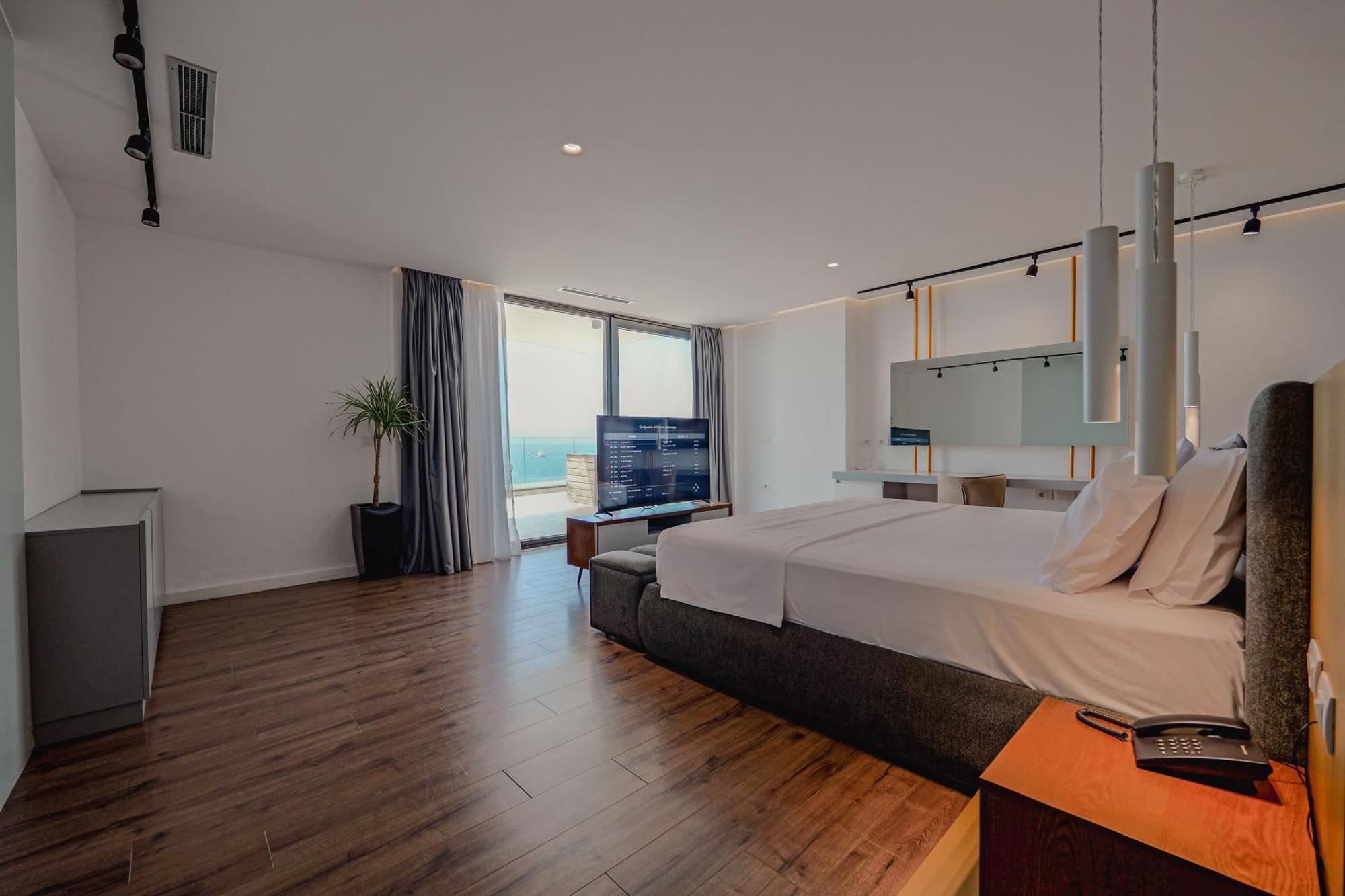 Dorchester Hotel Sarandë 외부 사진