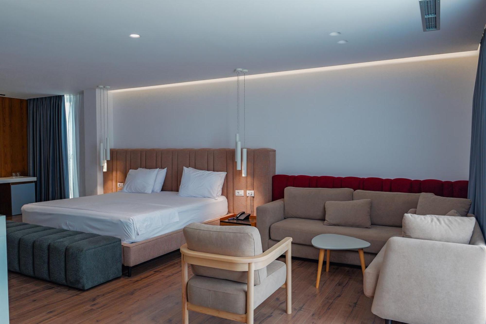 Dorchester Hotel Sarandë 외부 사진