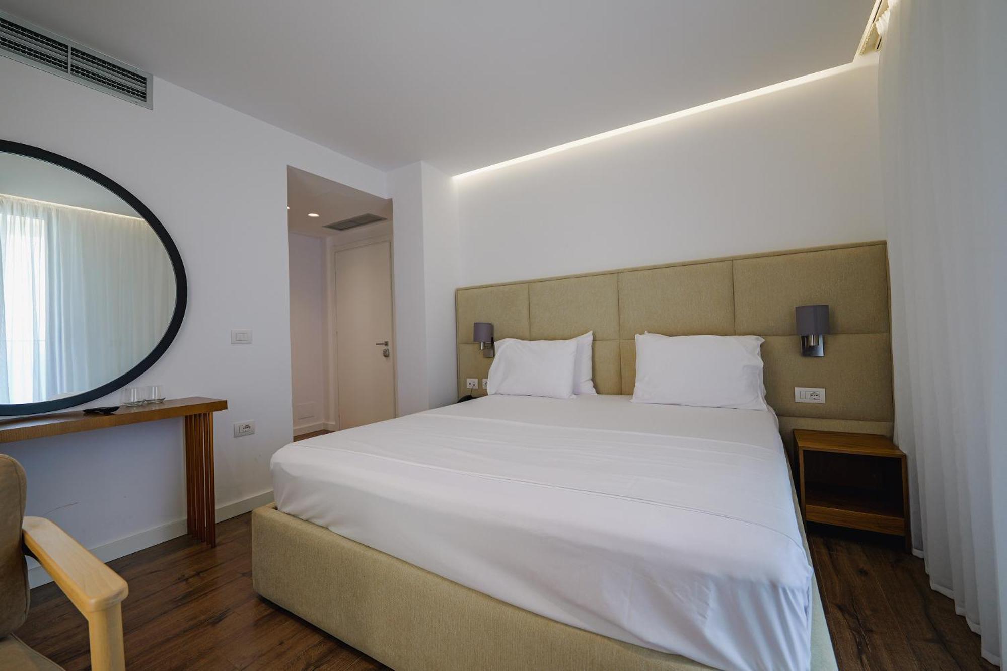 Dorchester Hotel Sarandë 외부 사진