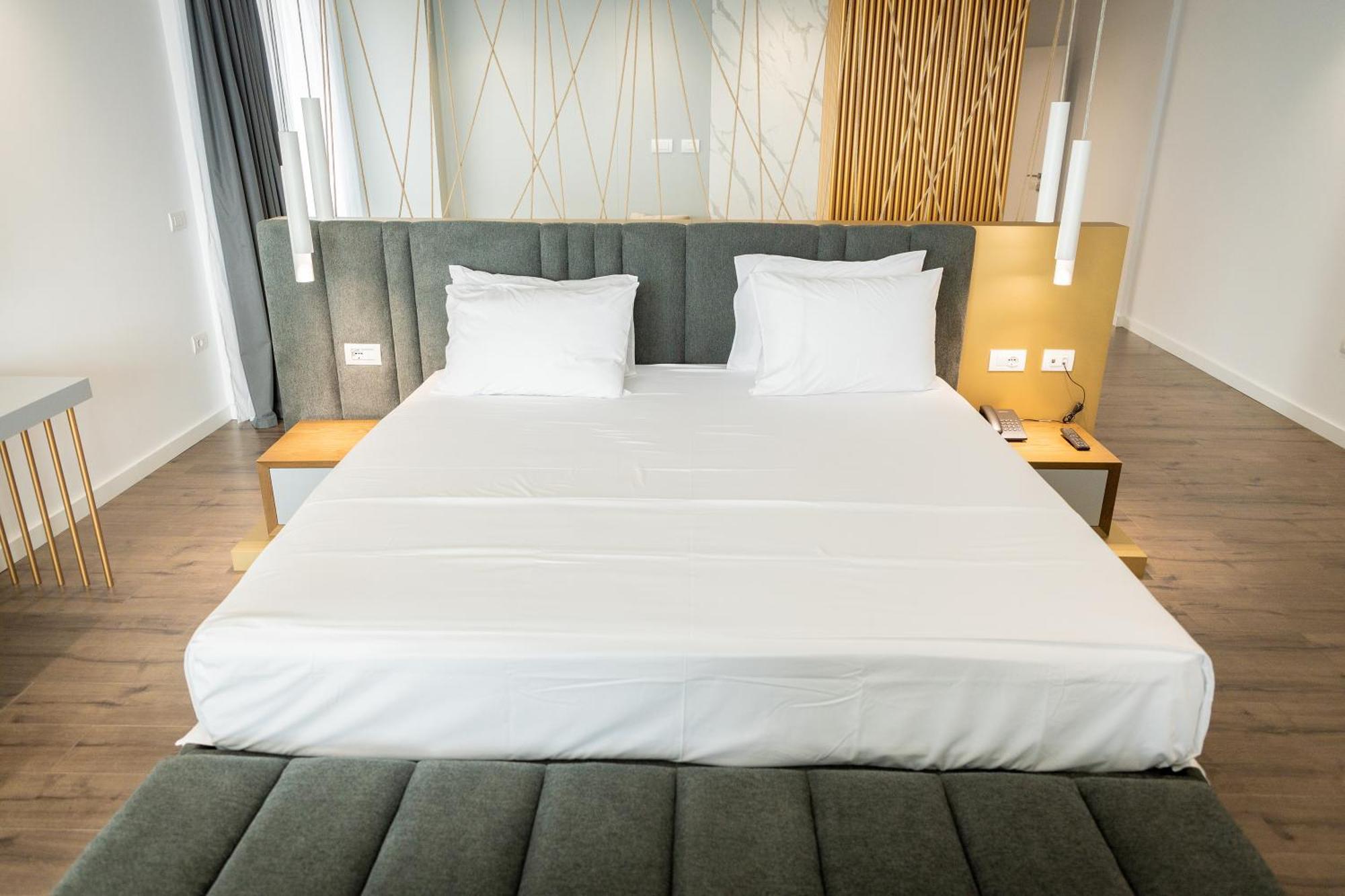 Dorchester Hotel Sarandë 외부 사진